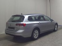 Gebraucht VW Passat 150 PS (110 kW) 2022 Silber Kombi