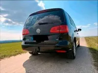 Gebraucht VW Touran 105 PS (77 kW) 2011 Schwarz Van / Kleinbus