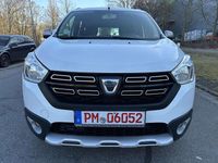 Gebraucht Dacia Lodgy Stepway 116 PS (85 kW) 2019 Weiß Van / Kleinbus