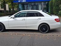 Gebraucht Mercedes E200 Avantgarde 136 PS (100 kW) 2012 Weiß Limousine