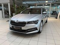 Gebraucht Skoda Superb LAURIN & KLEMENT 200 PS (147 kW) 2022 (brilliantsilber metallic) Kombi