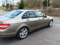 Gebraucht Mercedes C200 136 PS (100 kW) 2009 Gold Limousine