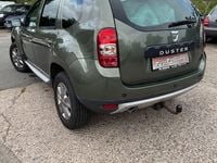 Gebraucht Dacia Duster Lauréate 109 PS (80 kW) 2014 Grün SUV