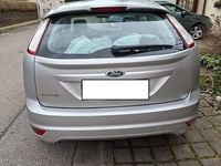 Gebraucht Ford Focus 101 PS (74 kW) 2010 Silber Limousine