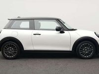 Gebraucht Mini Cooper S Classic 204 PS (150 kW) 2024 Weiß Kleinwagen