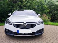 Gebraucht Opel Insignia Country Tourer OPC 250 PS (183 kW) 2017 Weiß Kombi