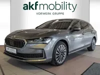 Gebraucht Skoda Superb LAURIN & KLEMENT 150 PS (110 kW) 2025 Grau Limousine
