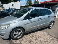 Gebraucht Mercedes B200 136 PS (100 kW) 2006 Silber Van / Kleinbus