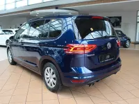 Gebraucht VW Touran Comfortline 150 PS (110 kW) 2016 Atlantic blue Van / Kleinbus