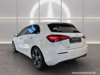 Gebraucht Mercedes A180 Advanced Plus 136 PS (100 kW) 2026 Weiss Limousine