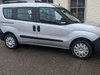 Second-hand Opel Combo 122 CP (89 kW) 2015 Argintiu Monovolum