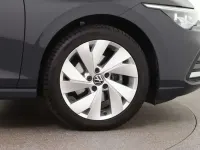 Gebraucht VW Golf VIII Style 150 PS (110 kW) 2024 Uranograu Limousine