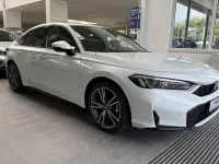 Neu Honda Civic Advance 184 PS (135 kW) 2026 Weiß Limousine