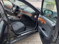 Gebraucht Mercedes E220 170 PS (125 kW) 2007 Schwarz Limousine