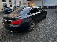 Gebraucht BMW 740 306 PS (225 kW) 2012 Schwarz Limousine