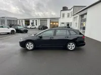 Gebraucht VW Golf VIII Life 150 PS (110 kW) 2023 Schwarz Kombi