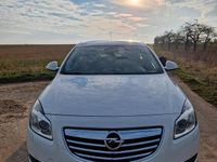 Gebraucht Opel Insignia 130 PS (95 kW) 2013 Weiß Limousine