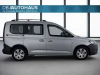 Usado VW Caddy 114 HP (83 kW) 2023 Prateado Monovolume