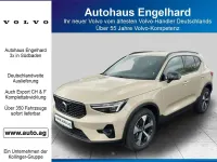 Neu Volvo XC40 Plus 197 PS (144 kW) 2026 Sand dune / metallic SUV