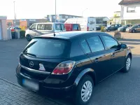 Gebraucht Opel Astra 89 PS (65 kW) 2009 Schwarz Kleinwagen