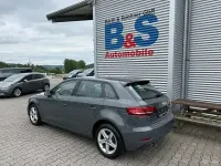Gebraucht Audi A3 Basis 116 PS (85 kW) 2018 Grau Limousine
