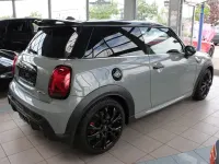 Gebraucht Mini John Cooper Works 231 PS (169 kW) 2021 Moonwalk grey (metallic) Kleinwagen