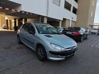 Używany Peugeot 206 60 KM (44 kW) 2000 Szary Sedan/Limuzyna