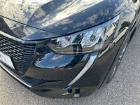 Gebraucht Peugeot e-208 Active 100 kW (136 PS) 2022 Lackierung schwarz perla nera/ Kleinwagen