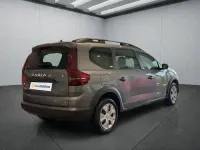 Gebraucht Dacia Jogger Essentiel 91 PS (66 kW) 2025 Grau Van / Kleinbus