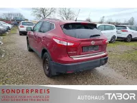 Gebraucht Nissan Qashqai 360º 116 PS (85 kW) 2015 Rot SUV