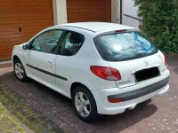 Używany Peugeot 206 60 KM (44 kW) 2011 Biały Hatchback