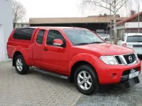 Gebraucht Nissan Navara SE 190 PS (139 kW) 2011 Rot Pickup
