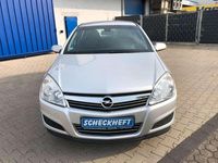 Gebraucht Opel Astra Edition 125 PS (91 kW) 2008 Silber metallic Limousine