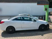 Gebraucht Opel Astra 140 PS (102 kW) 2010 Weiß Cabrio