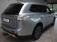 Gebraucht Mitsubishi Outlander Instyle 150 PS (110 kW) 2015 Silber SUV
