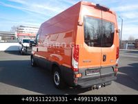 Gebraucht Iveco Daily 156 PS (114 kW) 2019 Orange Van / Kleinbus