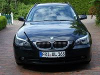 Gebraucht BMW 523 241 PS (177 kW) 2006 Schwarz metallic Kombi