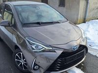 Gebraucht Toyota Yaris Hybrid Edition 75 PS (55 kW) 2018 Braun Limousine