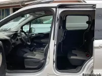 Gebraucht Ford Tourneo Courier Titanium 101 PS (74 kW) 2017 Silber Van / Kleinbus