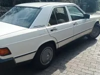 Gebraucht Mercedes 190 118 PS (86 kW) 1985 Weiß Limousine