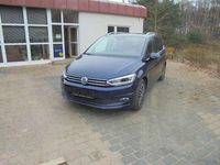 Gebraucht VW Touran Highline 150 PS (110 kW) 2017 Atlantic blue metallic Van / Kleinbus