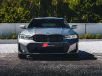 Gebraucht BMW 330e Performance 292 PS (214 kW) 2024 Grau Kombi