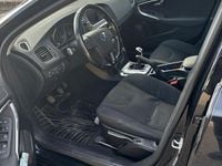 Gebraucht Volvo V40 114 PS (83 kW) 2015 Schwarz Limousine