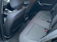 Gebraucht BMW 116 136 PS (100 kW) 2011 Schwarz Kleinwagen