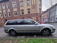 Usata VW Passat 131 CV (96 kW) 2003 Grigio Station wagon