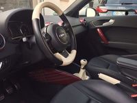 Gebraucht Audi A1 Ambition 122 PS (89 kW) 2011 Weiß metallic Kleinwagen