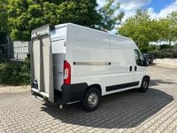 Gebraucht Peugeot Boxer 165 PS (121 kW) 2022 Weiß Van