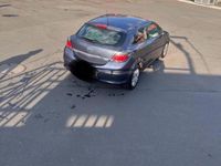 Second-hand Opel Astra 105 CP (77 kW) 2006 Albastru Hatchback
