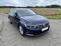 Gebraucht VW Passat GTE 156 PS (114 kW) 2018 Atlantic blue metallic Kombi