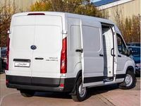 Second-hand Maxus V90 148 CP (108 kW) 2024 Alb Van